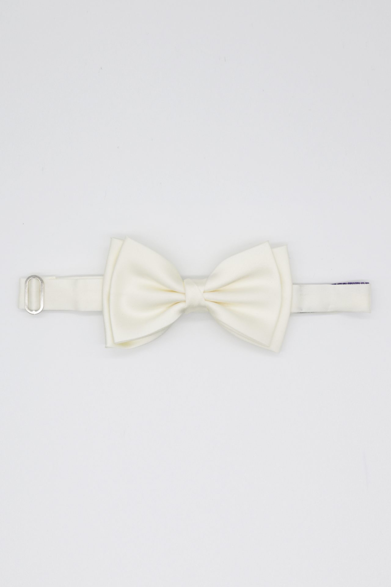 off white plain satin bowtie dgrie