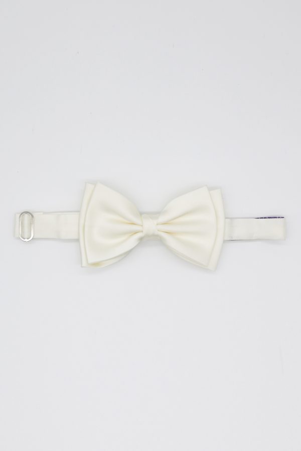 off white plain satin bowtie dgrie