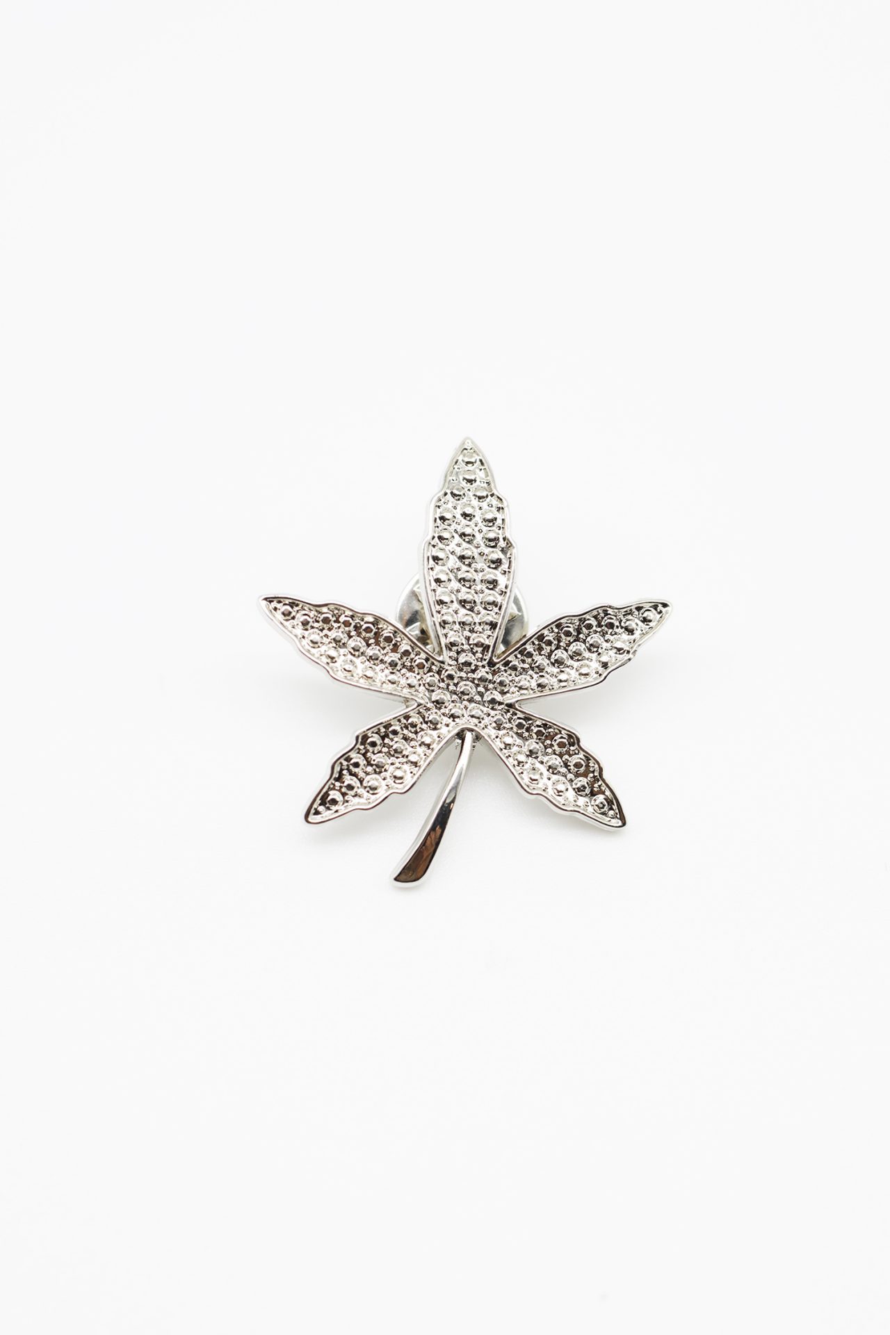 silver cannabis brooch dgrie