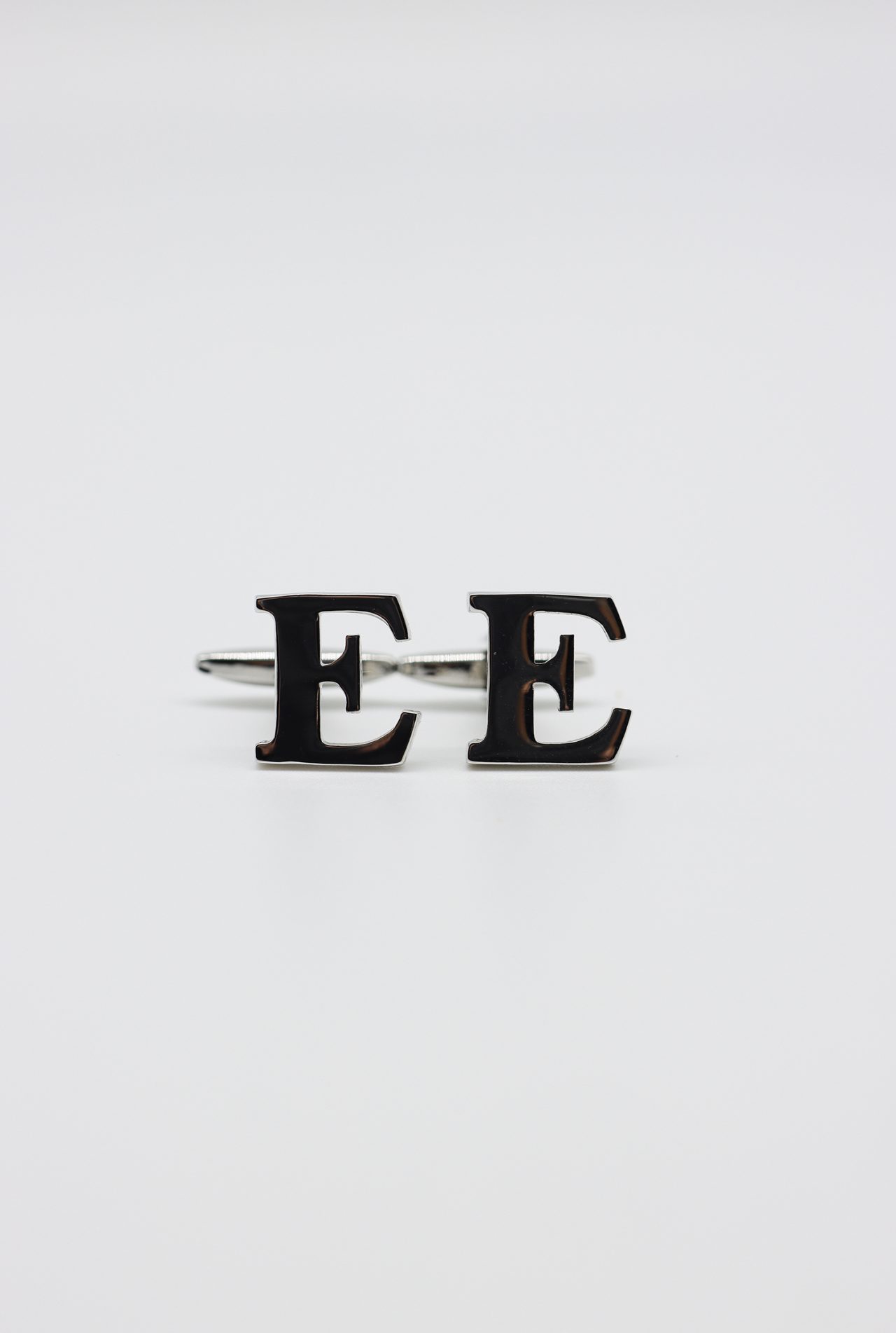 alphabet e cufflink dgrie