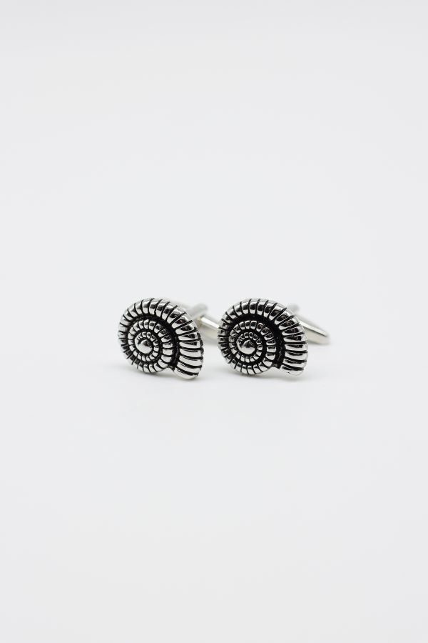 silver clam shell cufflink dgrie