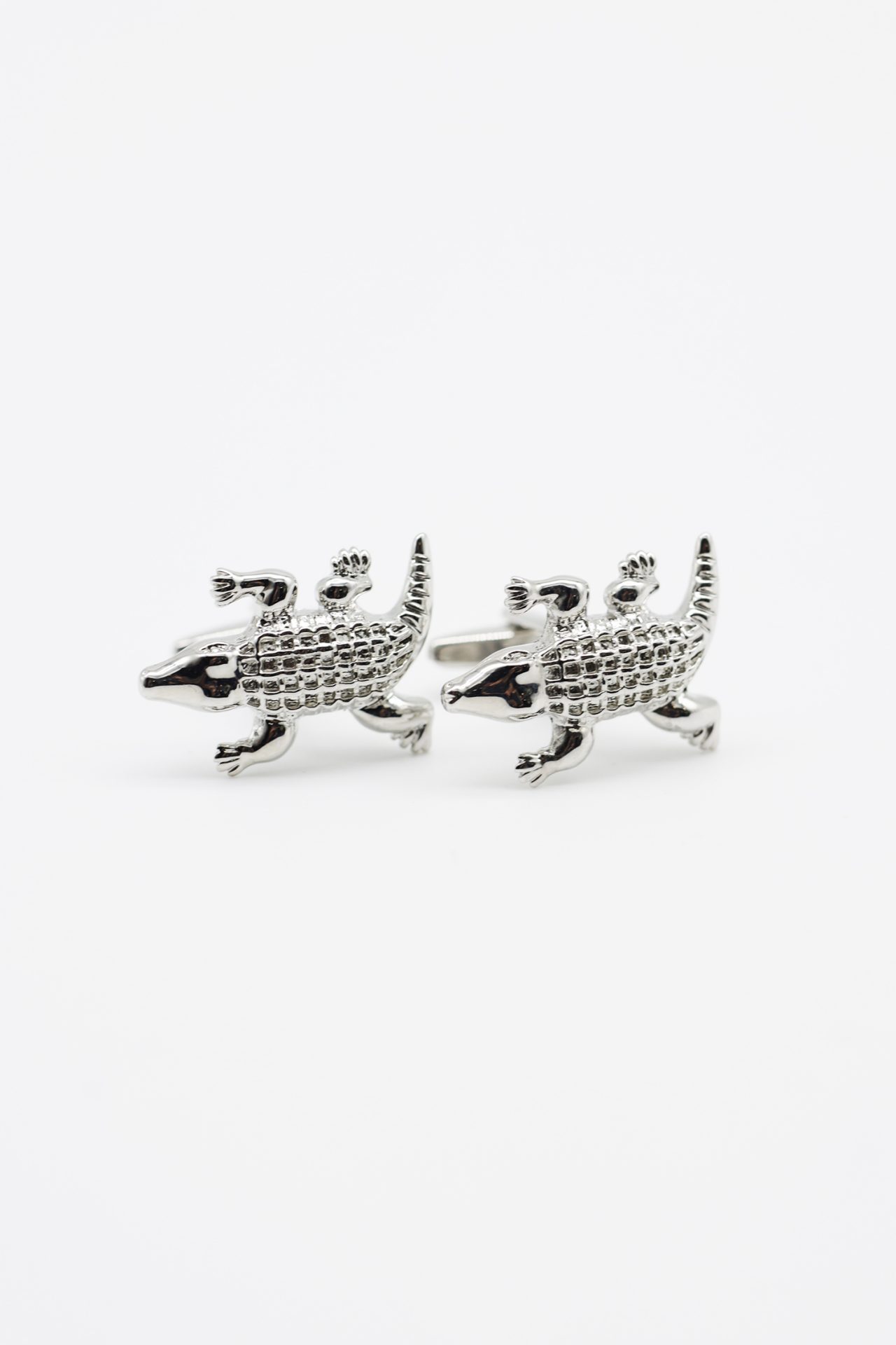 silver crocodile cufflink dgrie