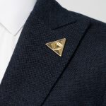 gold triangle style brooch dgrie