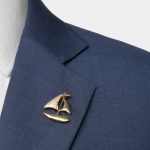 golden sailboat sparkle brooch dgrie 1