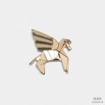 gold pegasus brooch dgrie 2